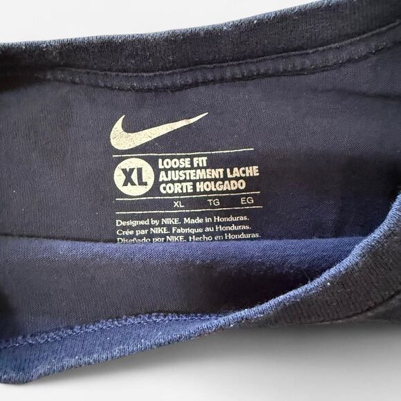 Nike Men's Navy and Blue T-shirt - Picture 2 of 4